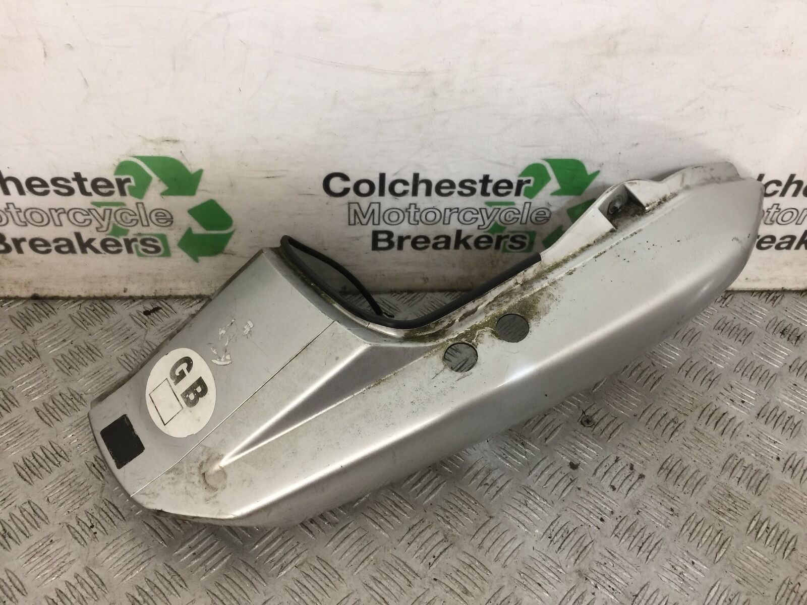 YAMAHA FZS600 FAZER 600 TAIL PIECE SEAT UNIT  YEAR 1998-2001 (STOCK 878)