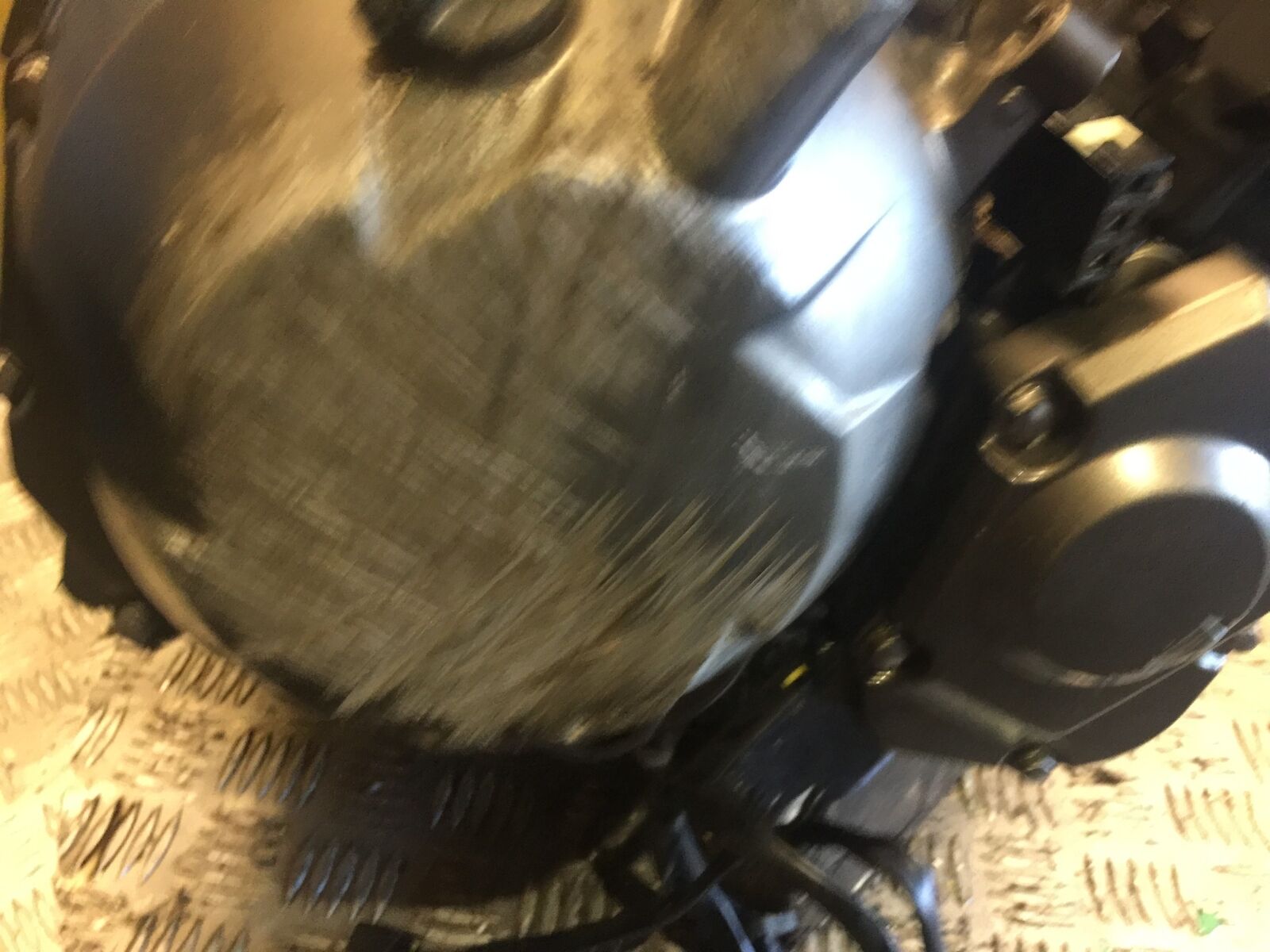 KAWASAKI Z1000  ZR1000 (ABS) ENGINE  YEAR 2015 (STOCK 636)
