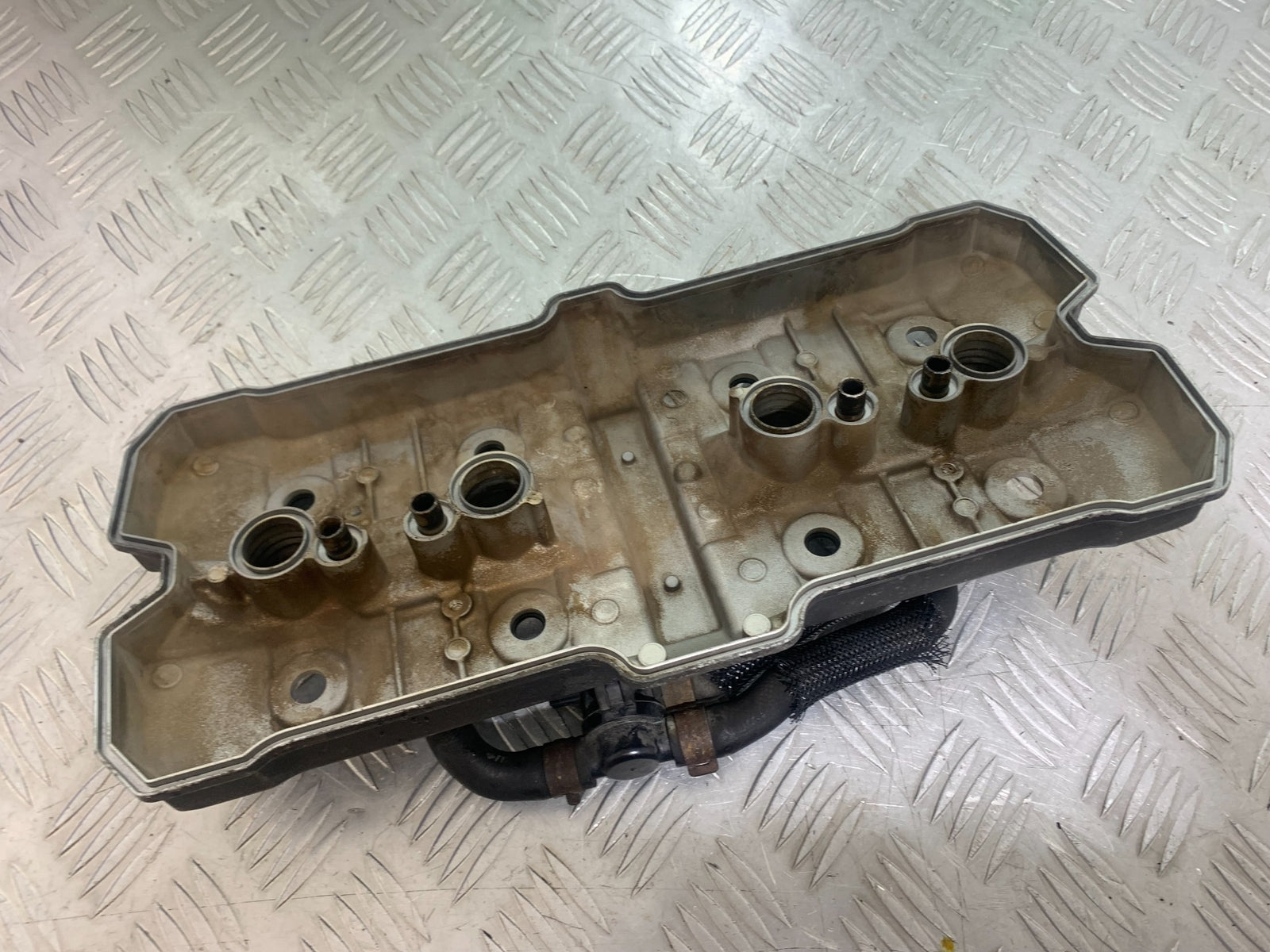 SUZUKI GSF650 GSF 650 ROCKER COVER   YEAR 2007-2009  (CMB1161)