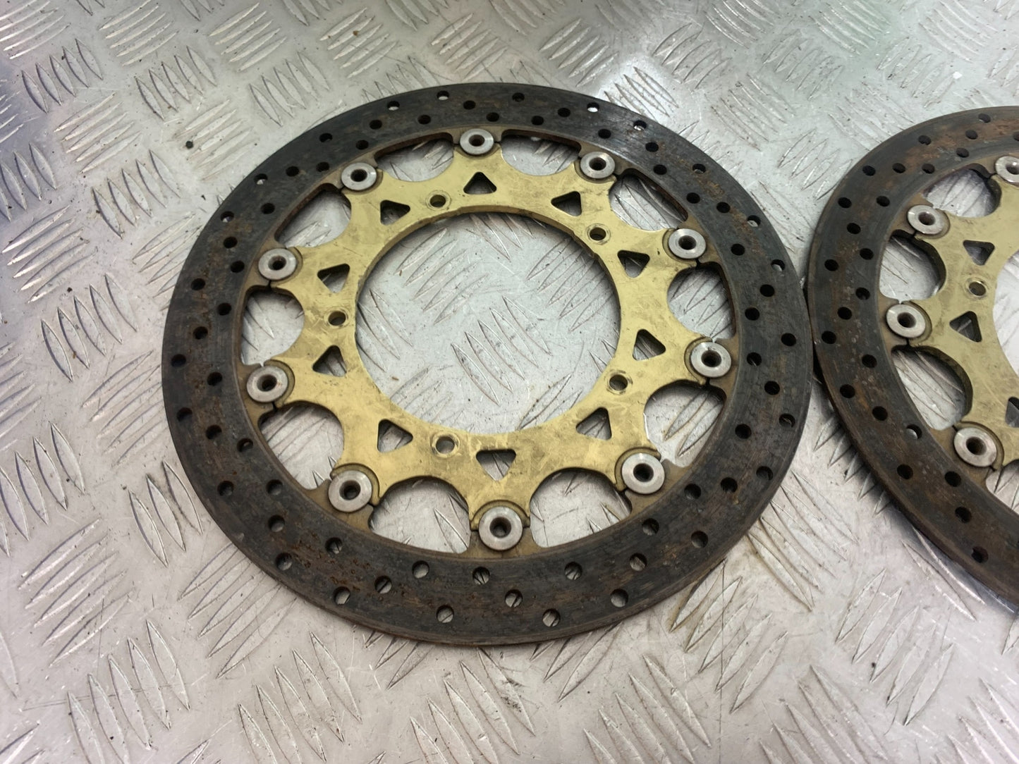 YAMAHA YZF R1 FRONT BRAKE DISCS   YEAR 2004-2006 (CMB1155)
