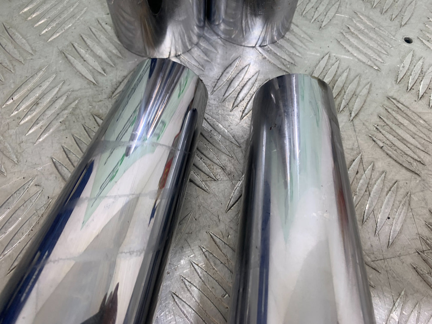 KAWASAKI VN1500 CLASSIC TOP AND BOTTOM FORKS COVERS    YEAR 1999 -2006 (CMB1166)