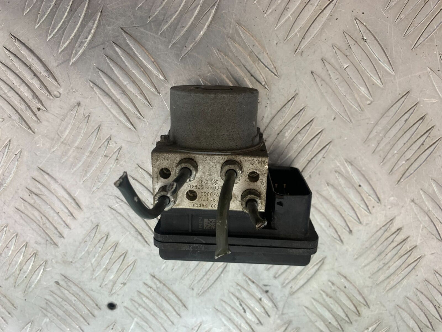 SUZUKI DL 650 V-STROM ABS PUMP   YEAR 2020 (CMB1117)