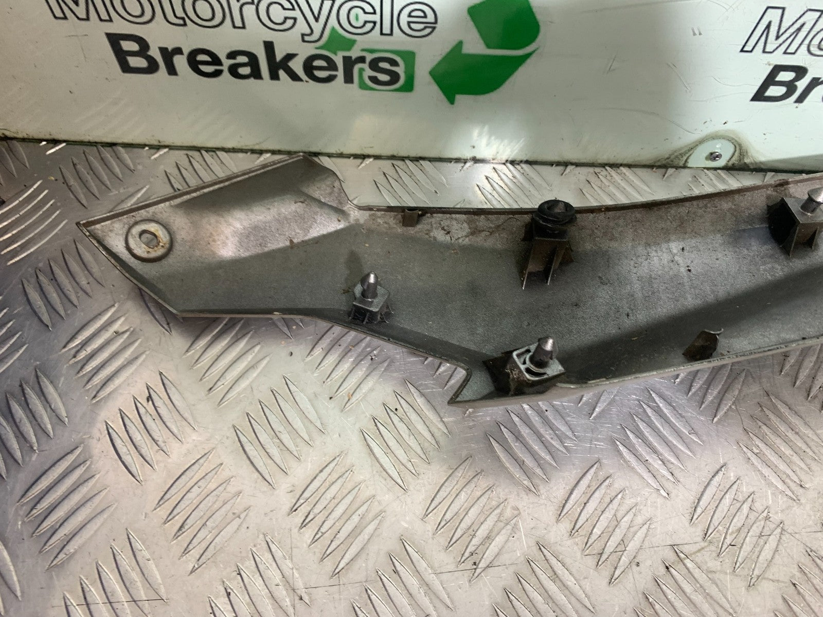 YAMAHA NMAX-125 N MAX 125 SIDE INFILL PANEL YEAR 2015-2020  (CMB1231)