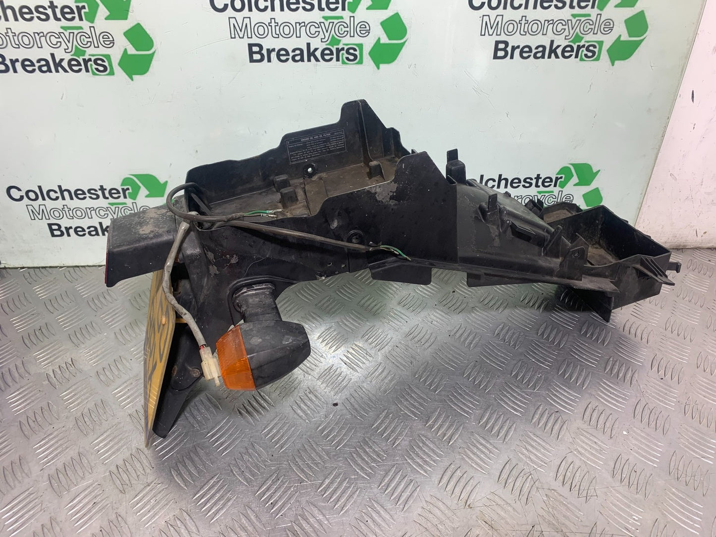 KAWASAKI ZX6R ZX6 F REAR MUDGUARD AND INDICATORS  YEAR 1995-1997 (CMB1169)