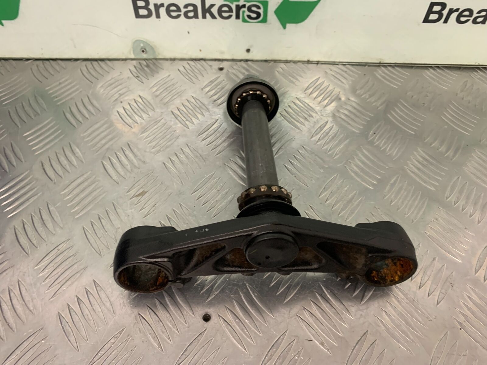 YAMAHA XJ6 XJ6-S BOTTOM YOKE  YEAR 2009-2015  (STOCK 991)