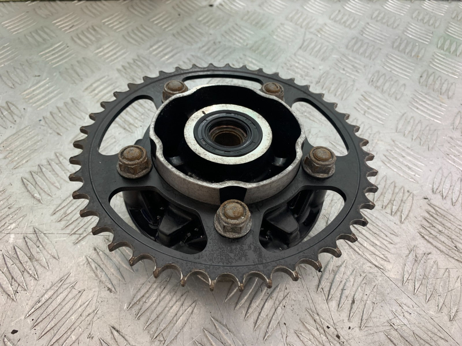 HONDA NC700 X REAR SPROCKET CARRIER  YEAR 2012-2014 (CMB1327)