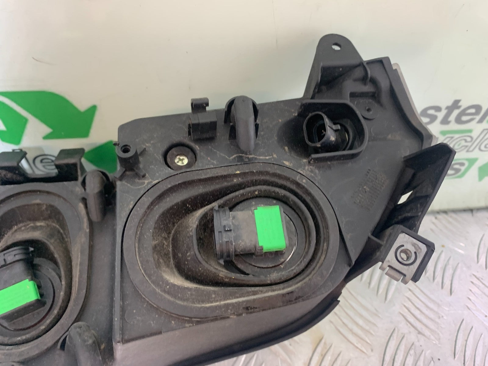 APRILIA RSV4 FACTORY HEADLIGHT   YEAR 2009-2012 (CMB1224)