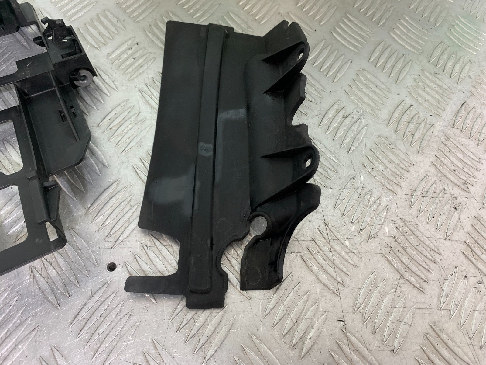 BMW F800 GT INFILL PANELS  YEAR 2013-2017 (CMB1248)