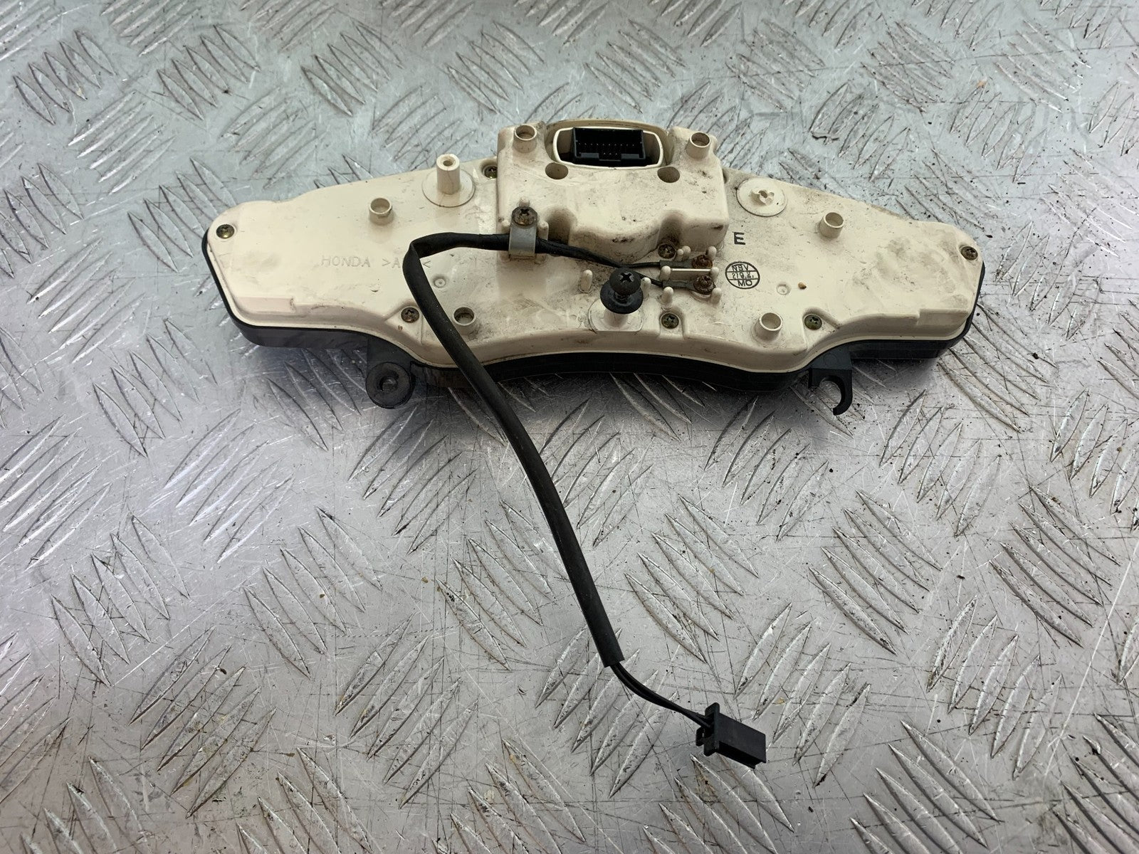 HONDA VFR800 VFR 800 V-TEC CLOCKS SPEEDO DASH  YEAR 2002 -09 (CMB1296)