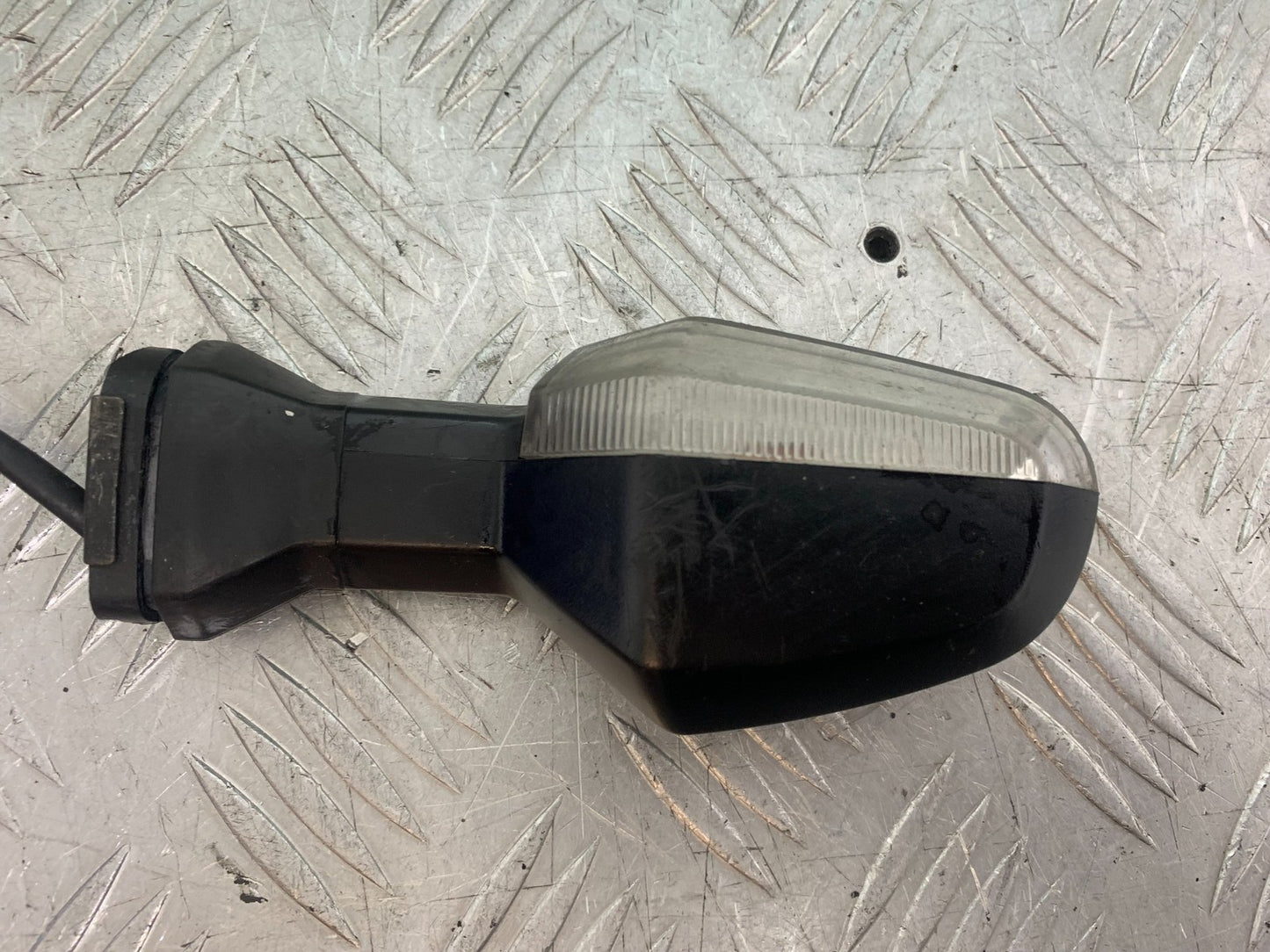 KAWASAKI 650 VERSYS FRONT RIGHT INDICATOR  YEAR 2015-2018 (CMB1288)