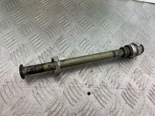 TRIUMPH 675 STREET TRIPLE R REAR WHEEL SPINDLE YEAR 2013 - 2016 (CMB1221)
