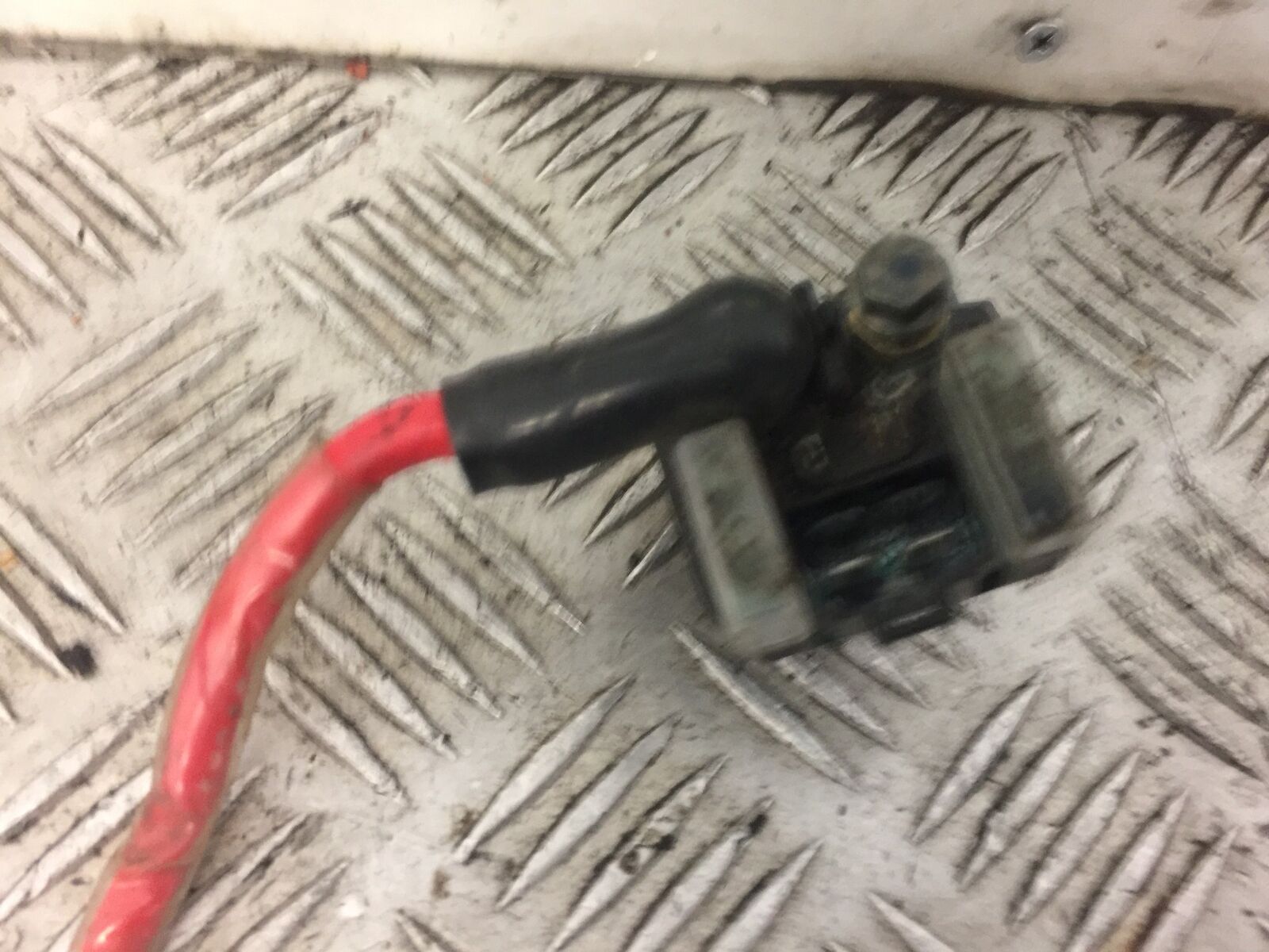 YAMAHA FZS1000 FAZER STARTER SOLENOID  YEAR 2003 (STOCK 379)