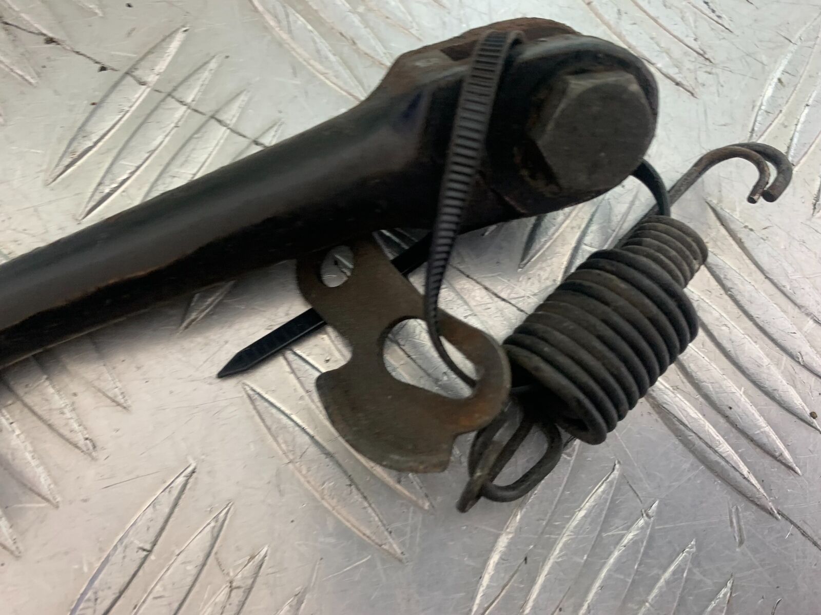 YAMAHA XJR1300 XJR 1300 SIDE STAND   YEAR  1999-2003 (CMB1119)