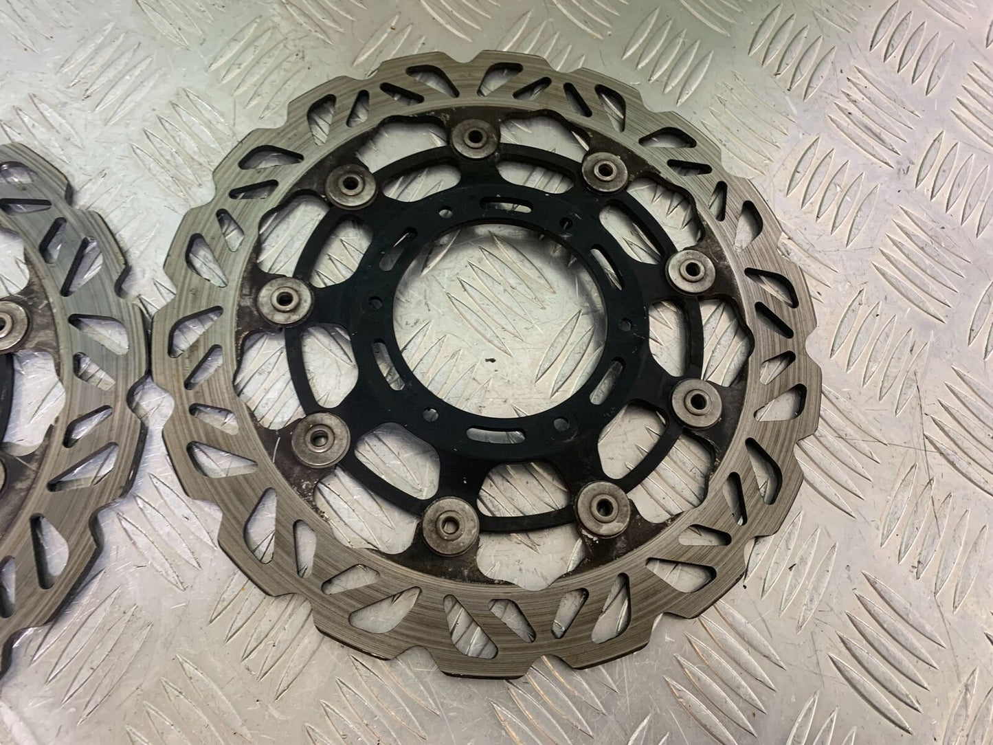 HONDA CBR600 CBR 600 F FRONT DISCS  YEAR 2000-2003(CMB1091)