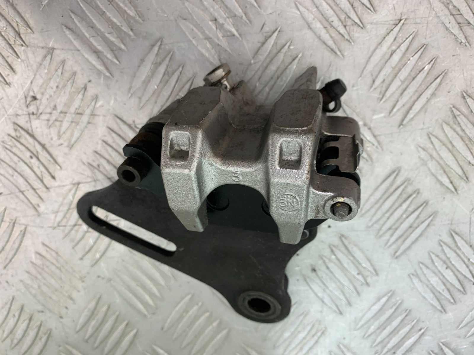 HONDA XL125 VARADERO REAR BRAKE CALIPER  YEAR 2001-2006  (CMB1304)