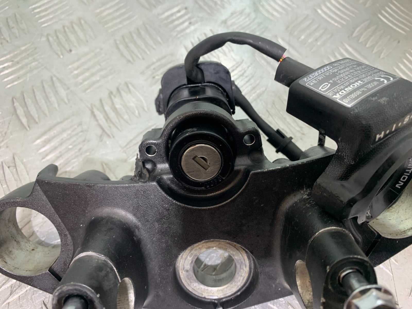 HONDA CBF600 CBF 600 ECU LOCKS AND KEY  YEAR 2004 -07 (CMB1247)