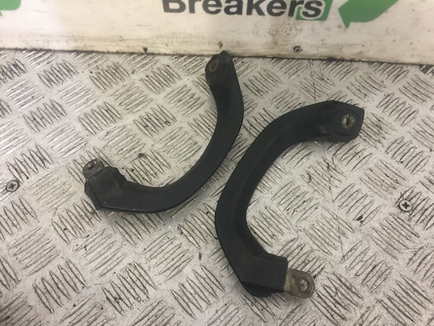 SUZUKI RF600 RF 600 GRAB RAILS   YEAR 1996 (STOCK 679)