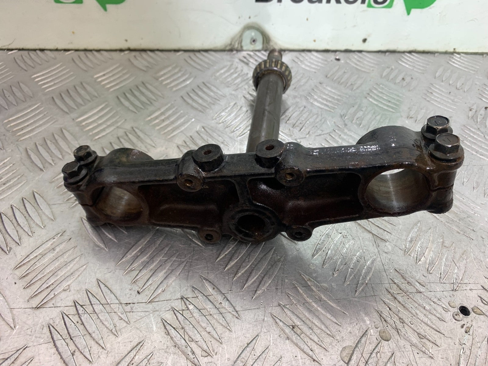 KAWASAKI KLR250 KLR 250 BOTTOM YOKE  YEAR 1984-2001 (CMB1225)