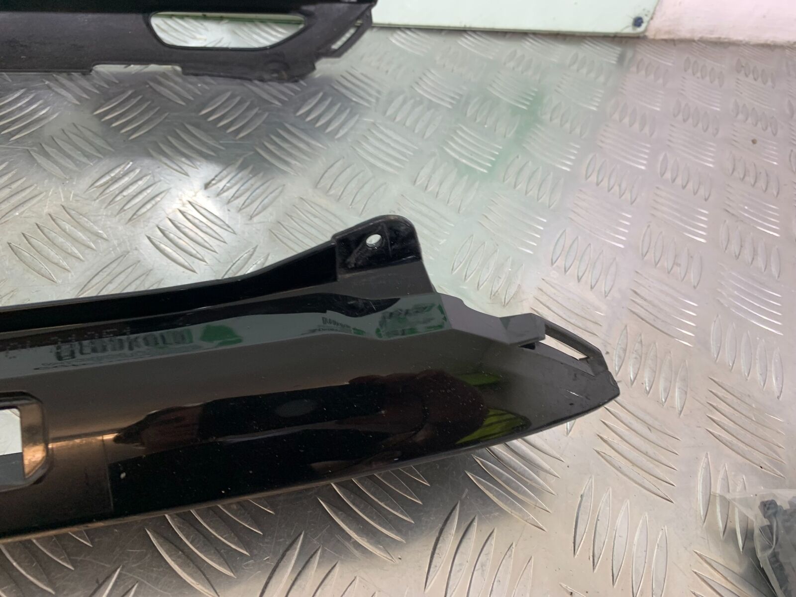 YAMAHA FJR1300 FJR 1300 TAIL PIECE  YEAR 2001-05 (CMB1005)