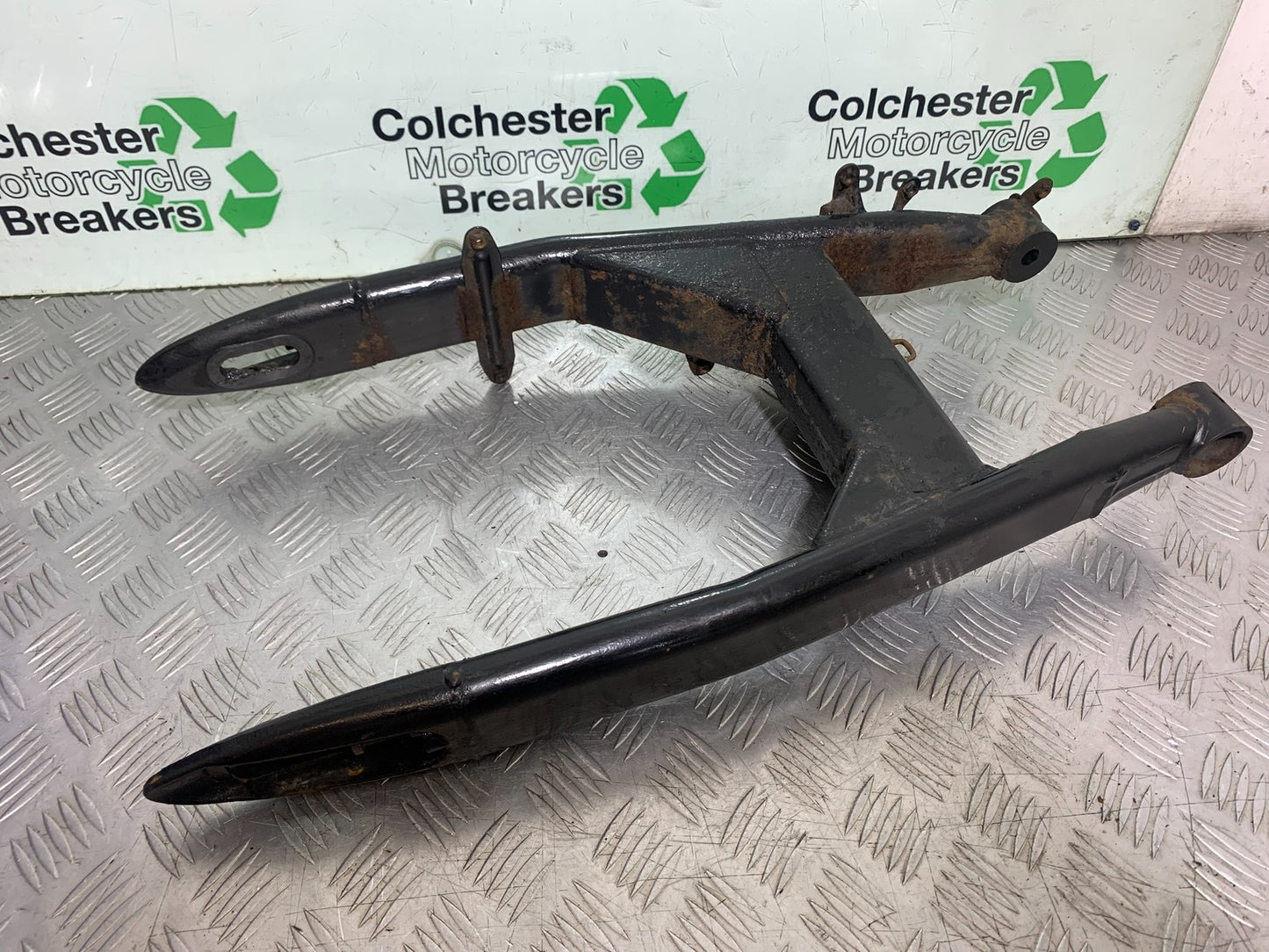 YAMAHA XVS 1300 MIDNIGHT STAR SWINGARM YEAR 2007-16 (CMB1200)