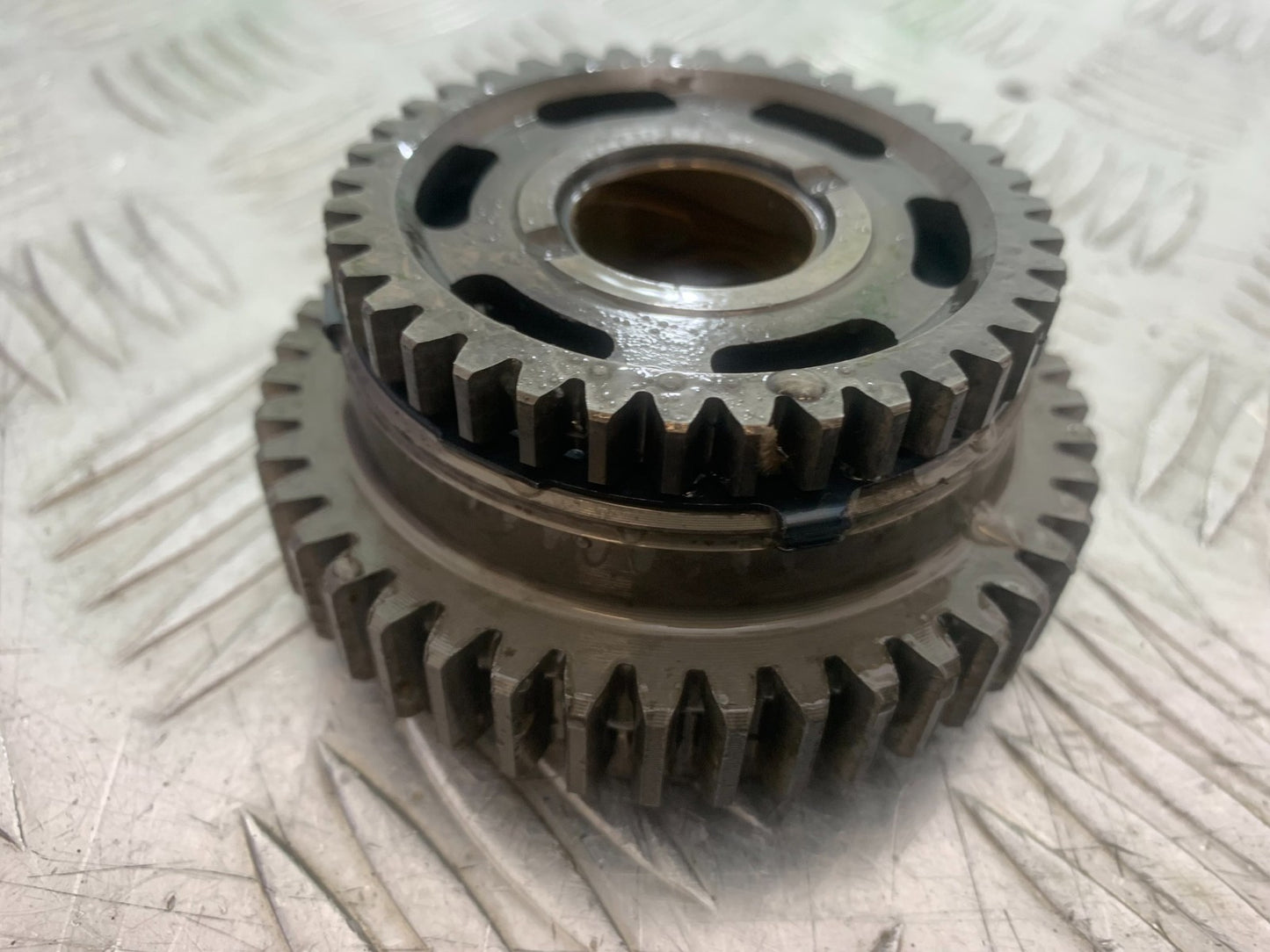 YAMAHA YZF R1 4C8 STARTER CLUTCH  YEAR 2007-2008 (CMB1237)