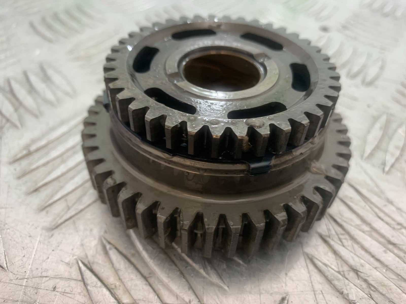 YAMAHA YZF R1 4C8 STARTER CLUTCH  YEAR 2007-2008 (CMB1237)