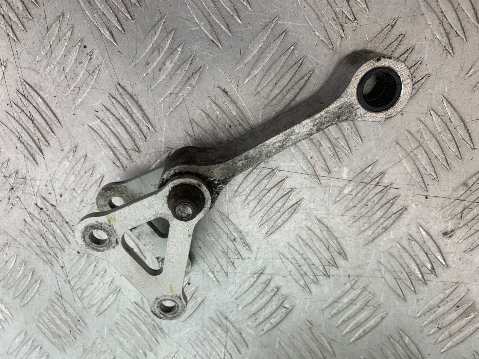 APRILIA TUONO 1000 V4R REAR SHOCK LINKAGE   YEAR 2011-13  (CMB1331)