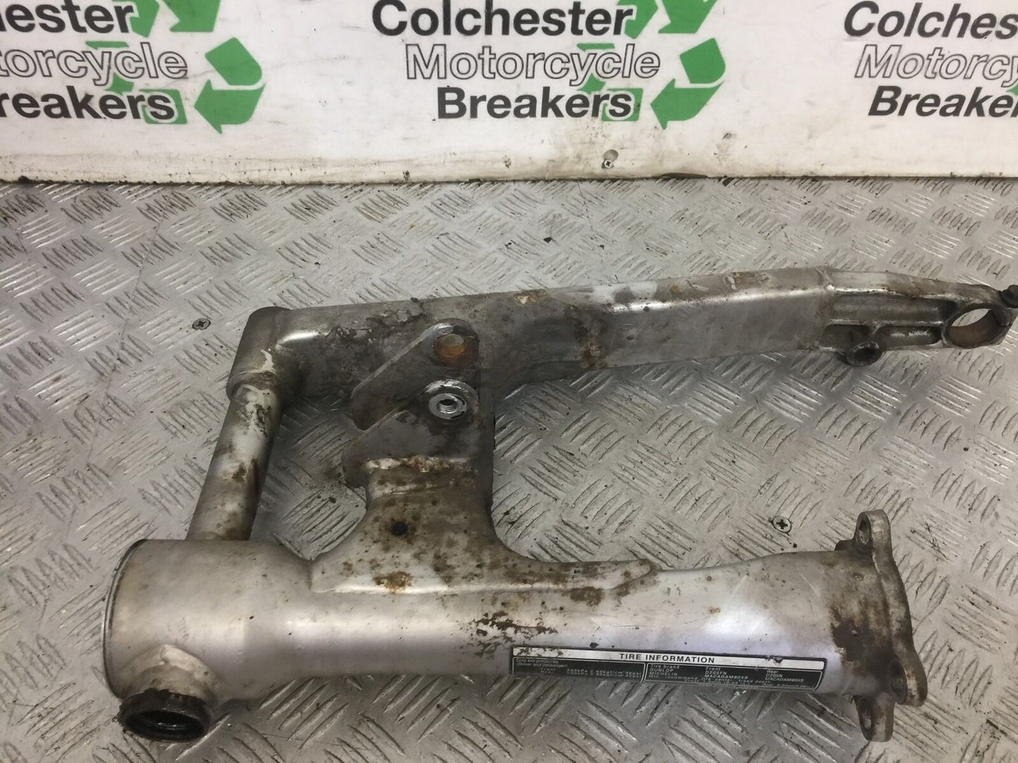 HONDA NT650 V DEAUVILLE SWINGARM  YEAR 1998-06 (STOCK NO 843)