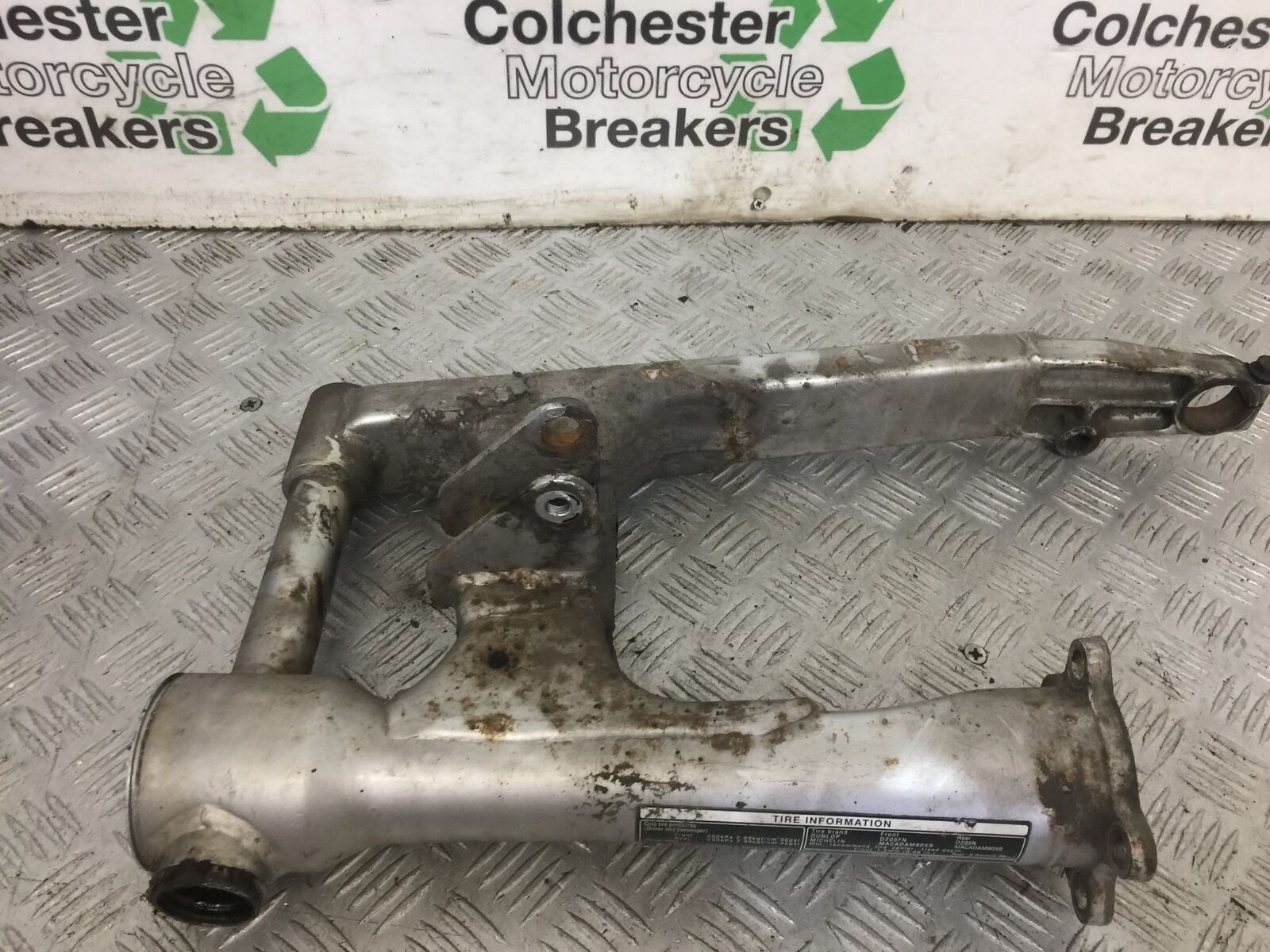 HONDA NT650 V DEAUVILLE SWINGARM  YEAR 1998-06 (STOCK NO 843)