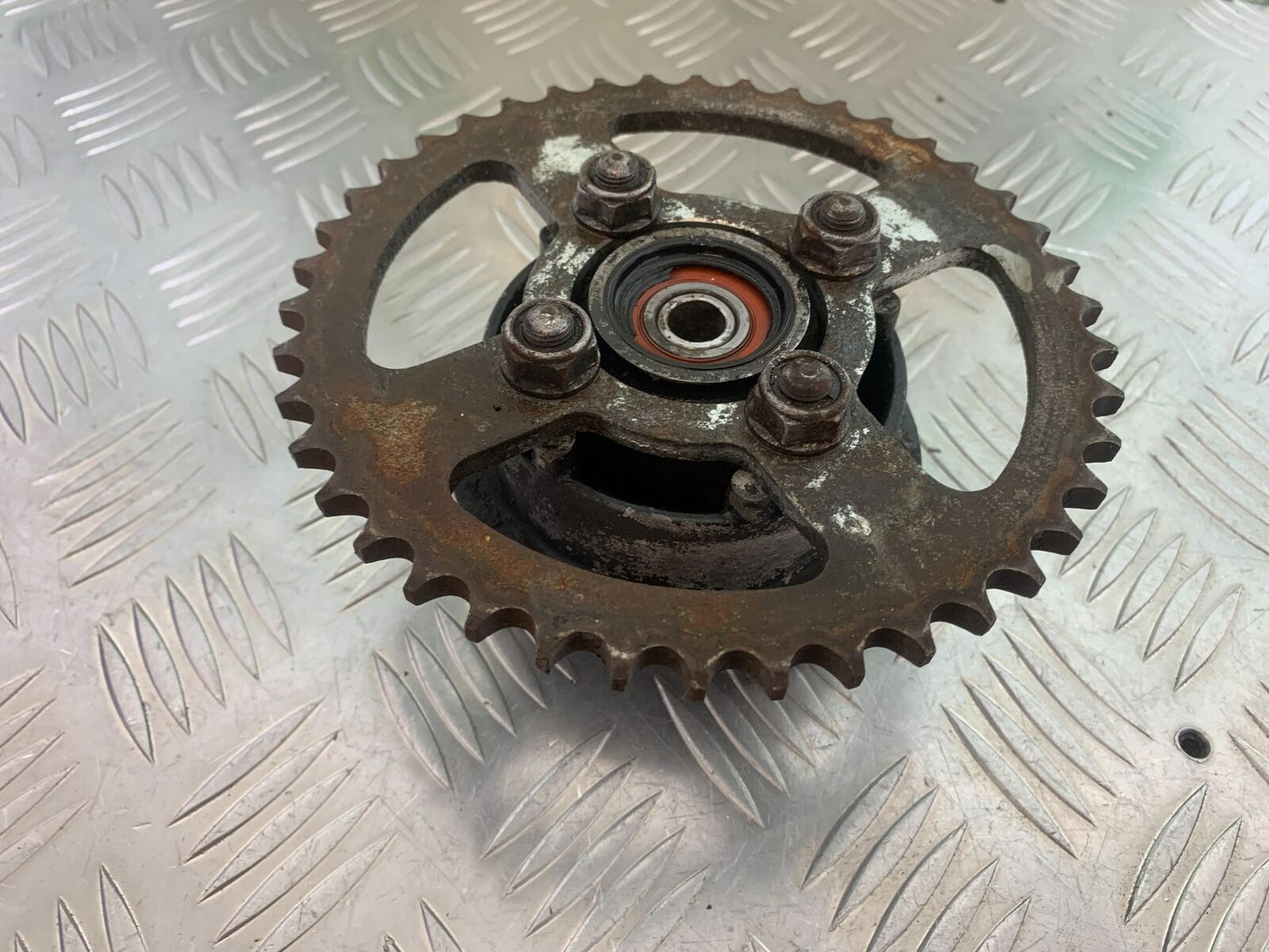 HONDA CBR125 CBR 125 REAR SPROCKET CARRIER  YEAR 2007-10 (CMB1004)