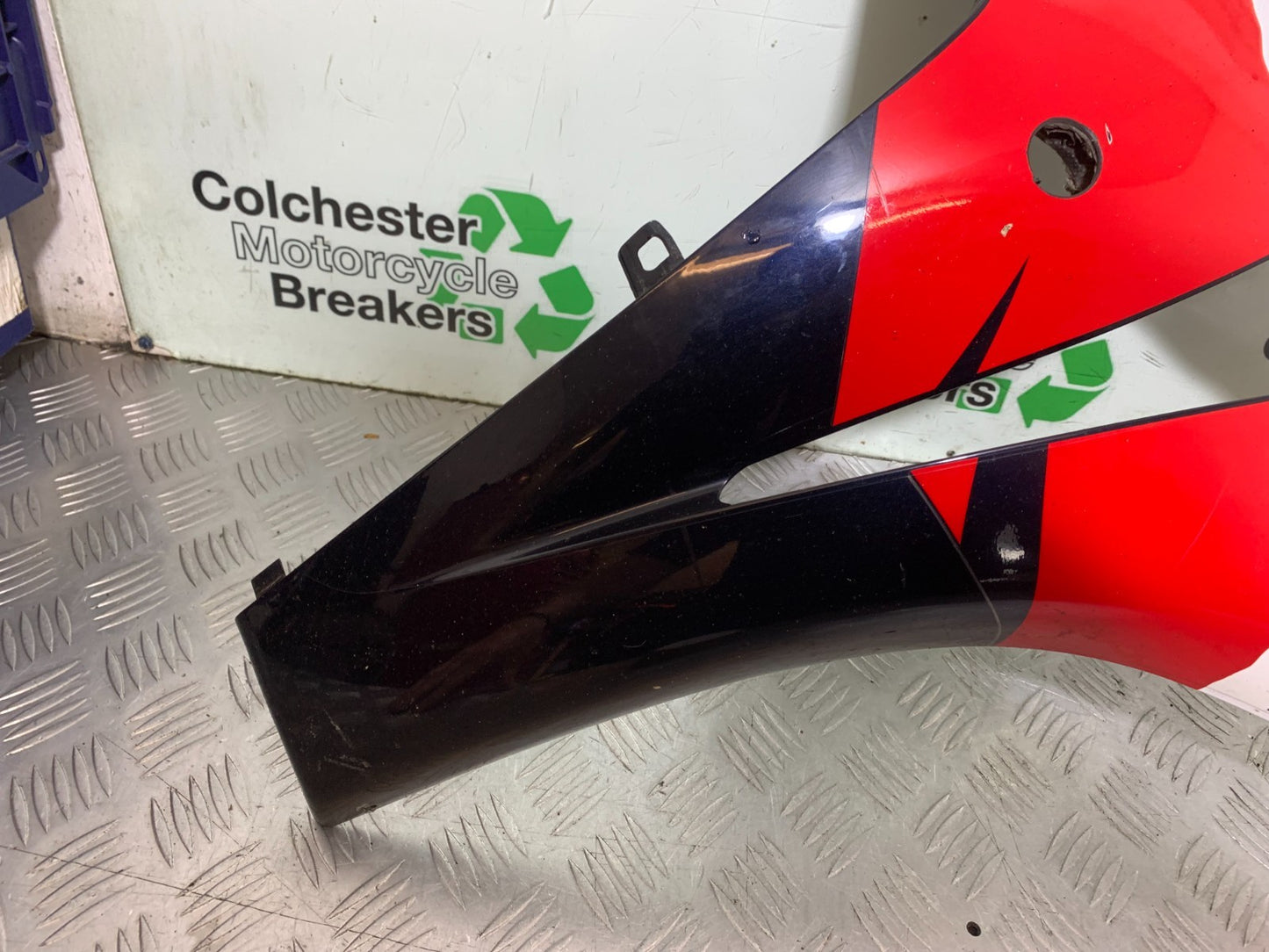 HONDA CBR1000 RR  LEFT FAIRING PANEL YEAR  2008-2011 (CMB1330)