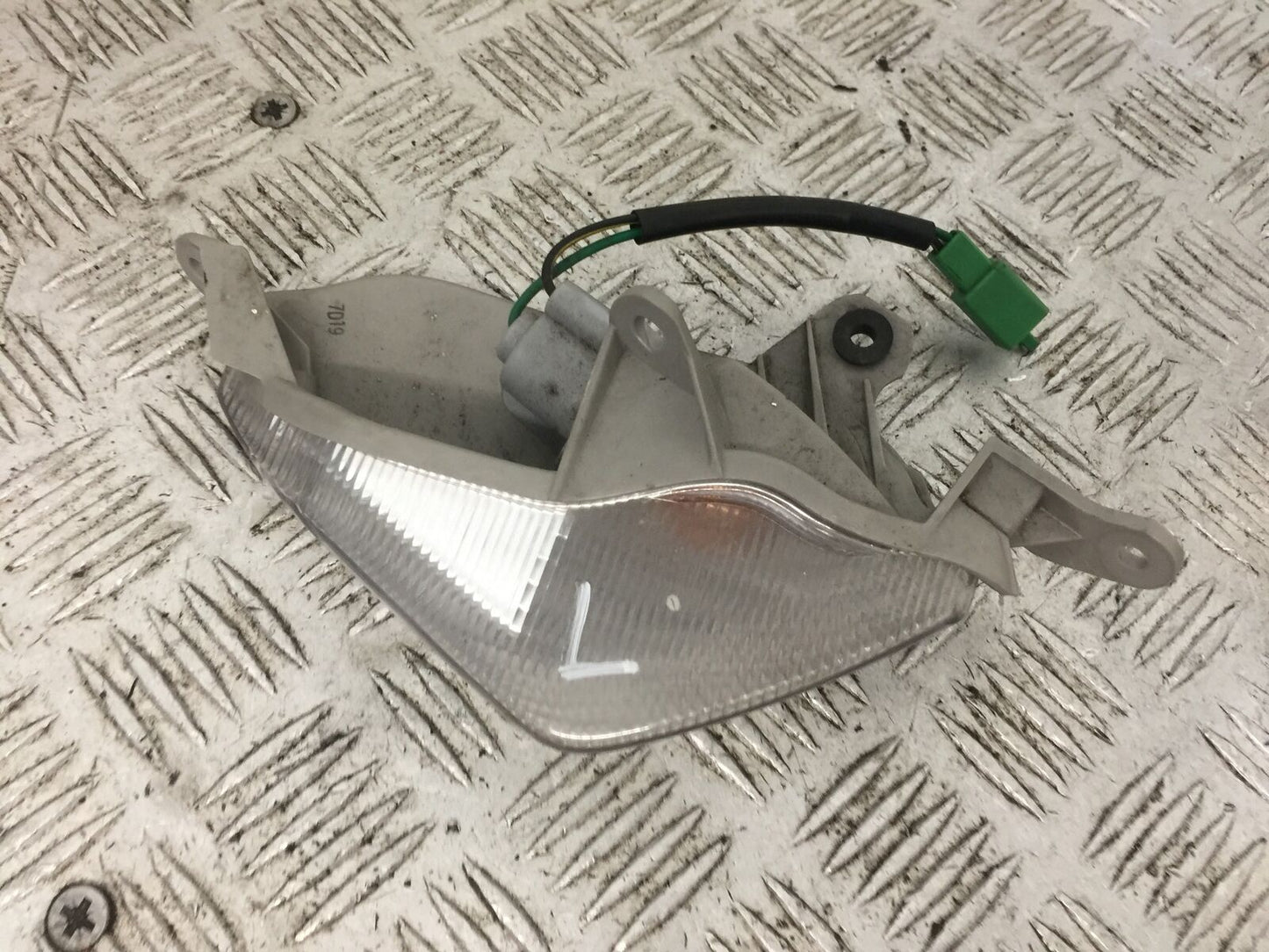 KAWASAKI ZZR1400 ZZR 1400 LEFT REAR INDICATOR  YEAR 2007-11(STOCK 893)