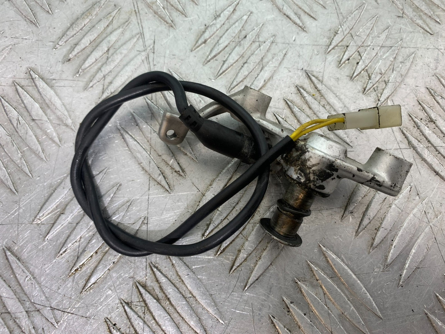APRILIA RSV1000 RSV 1000 MILLE REAR BRAKE LIGHT SWITCH 1998- 2003 (CMB1184)