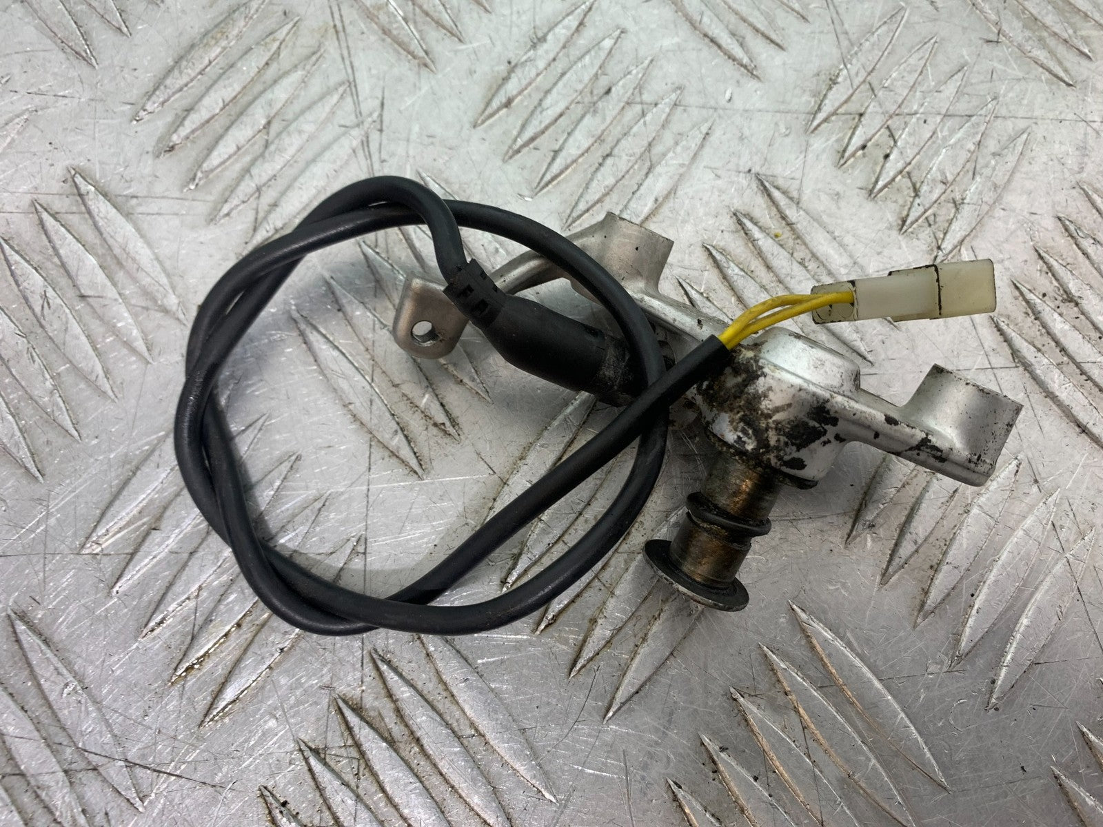 APRILIA RSV1000 RSV 1000 MILLE REAR BRAKE LIGHT SWITCH 1998- 2003 (CMB1184)