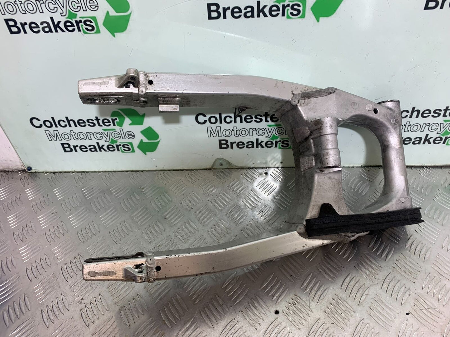 SUZUKI SV1000 SV 1000 K4 SWINGARM YEAR 2003-2007 (CMB1042)