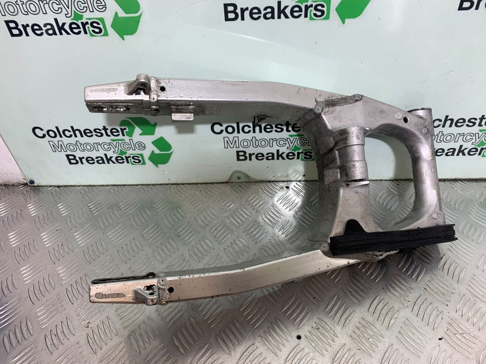 SUZUKI SV1000 SV 1000 K4 SWINGARM YEAR 2003-2007 (CMB1042)