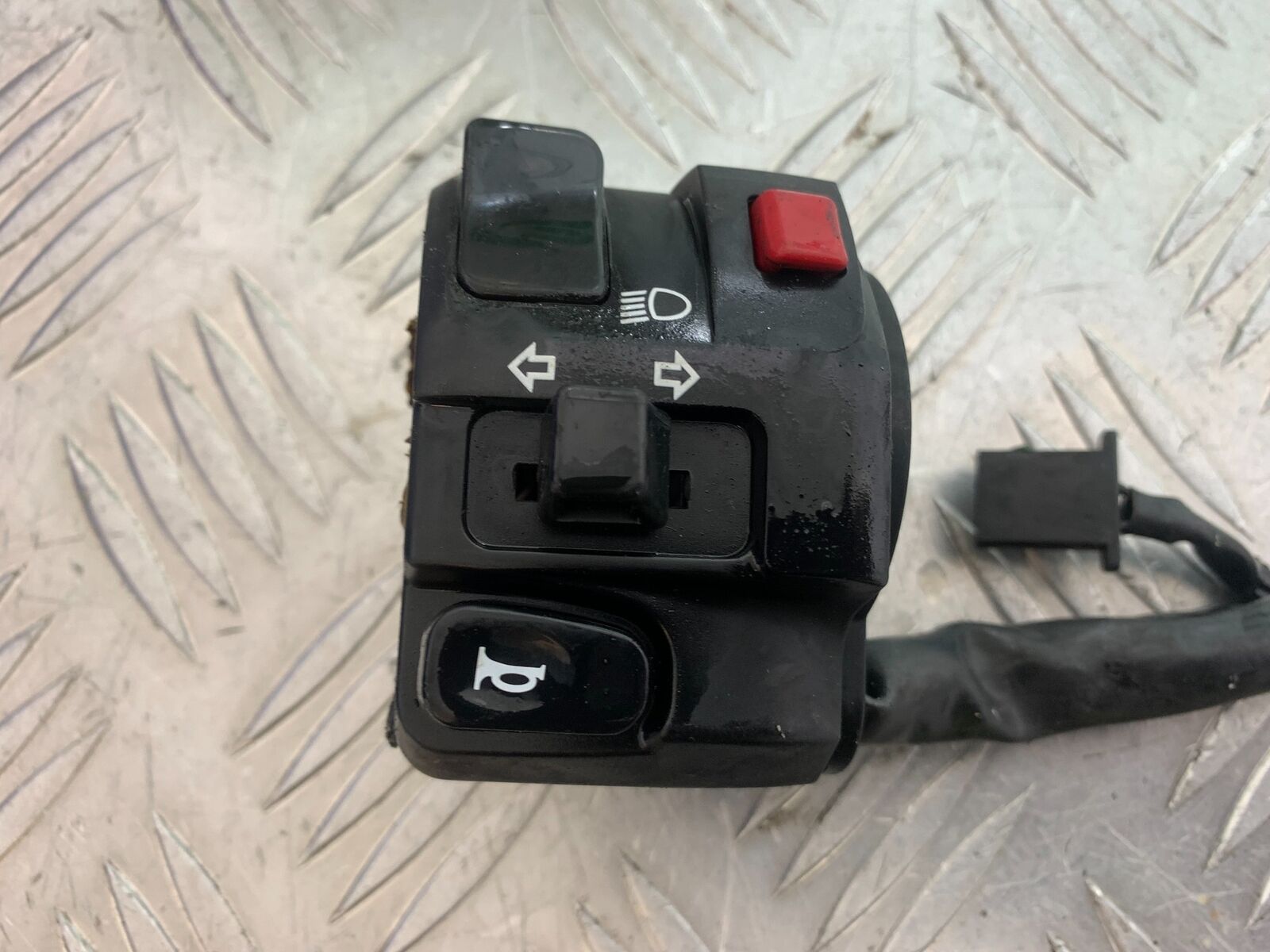 KAWASAKI Z650 ER650 KNFAN LEFT SWITCH GEAR  YEAR 2022-2024 (CMB1112)