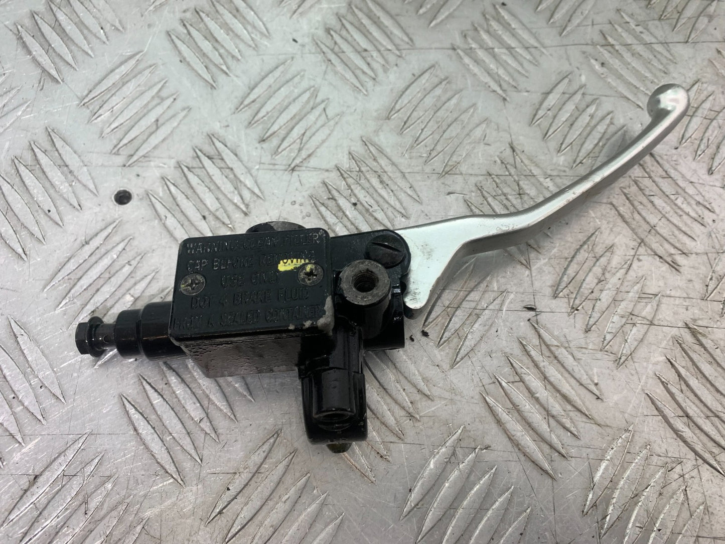 PIAGGIO VESPA GTS 125 FRONT MASTER CYLINDER YEAR 2009-14  (CMB1261)