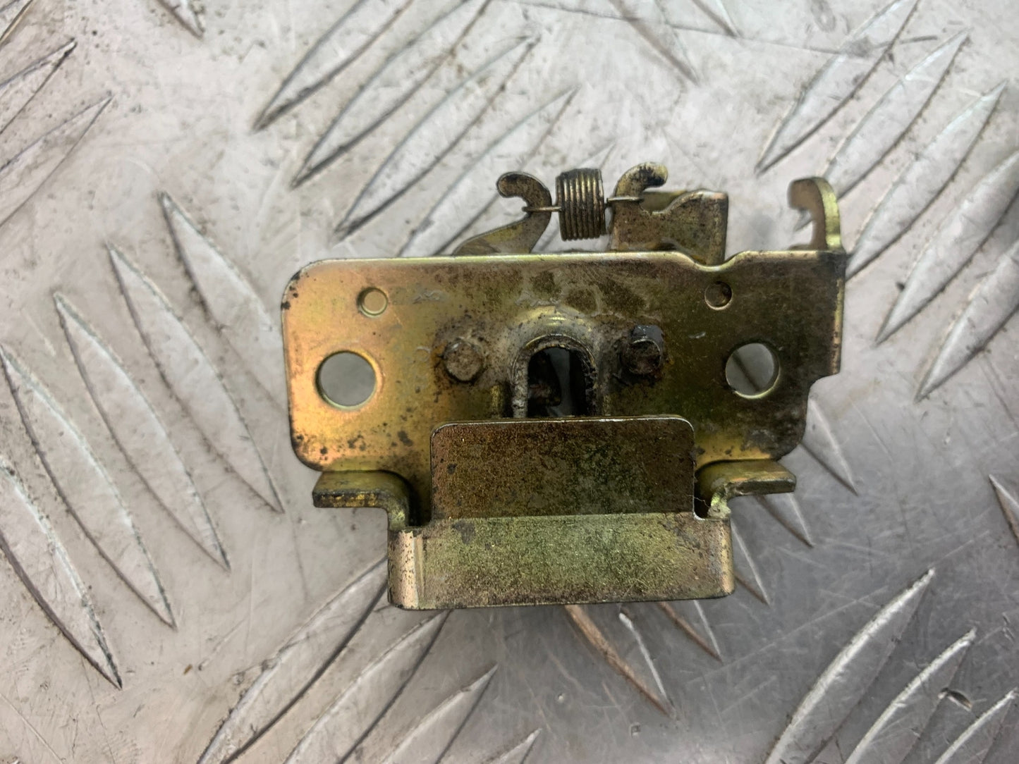 KAWASAKI J125 J125 SEAT CATCHES YEAR 2016-2020 (CMB1158)