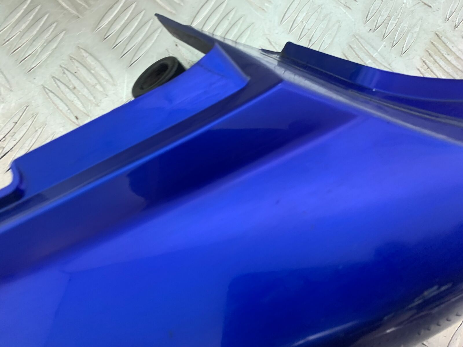 SUZUKI SV1000 SV 1000 K4 RIGHT SEAT PANEL  YEAR 2003-2007 (CMB1042)