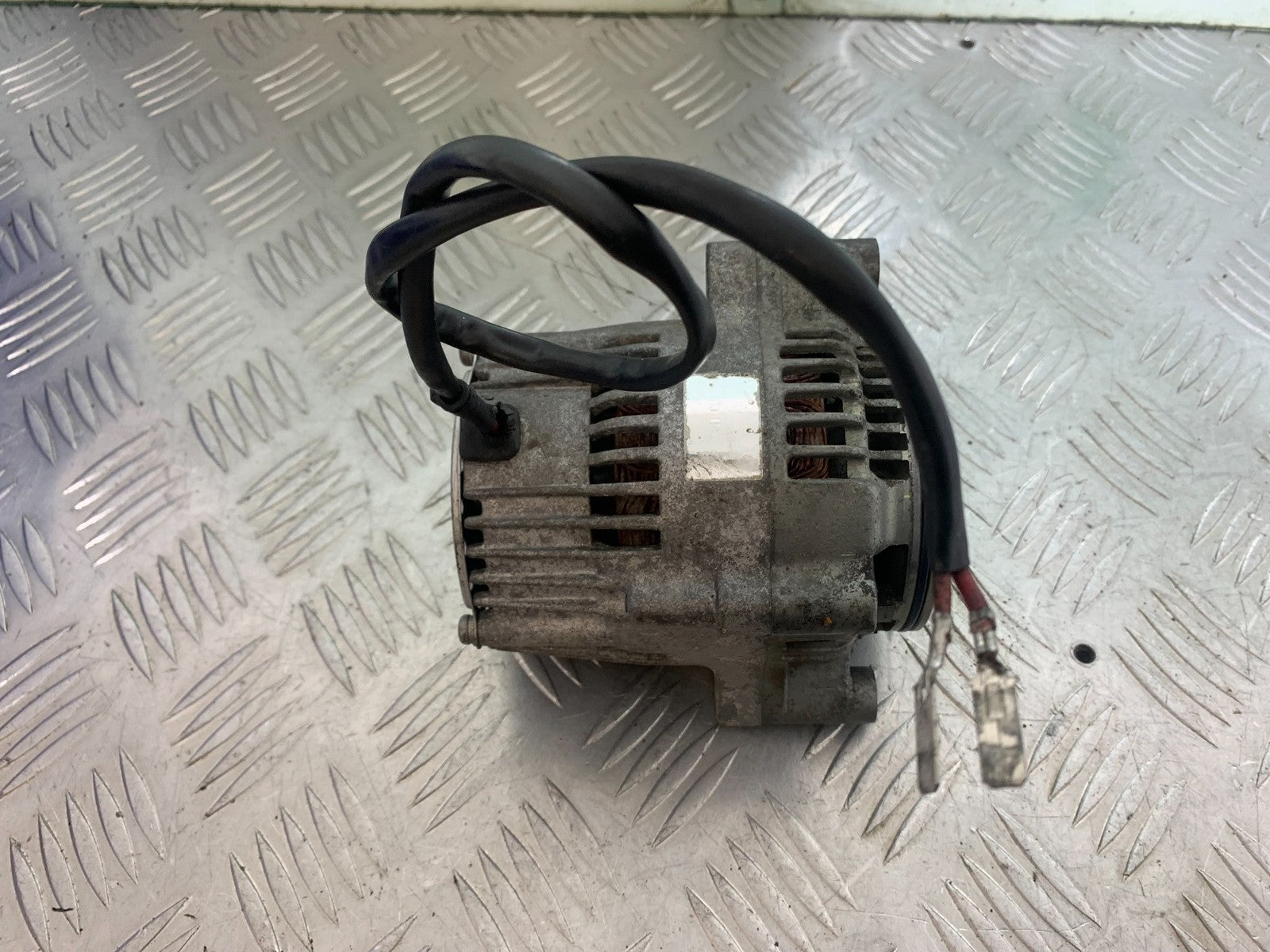 YAMAHA XJR1300 XJR 1300 ALTERNATOR  YEAR  1999-2003 (CMB1119)