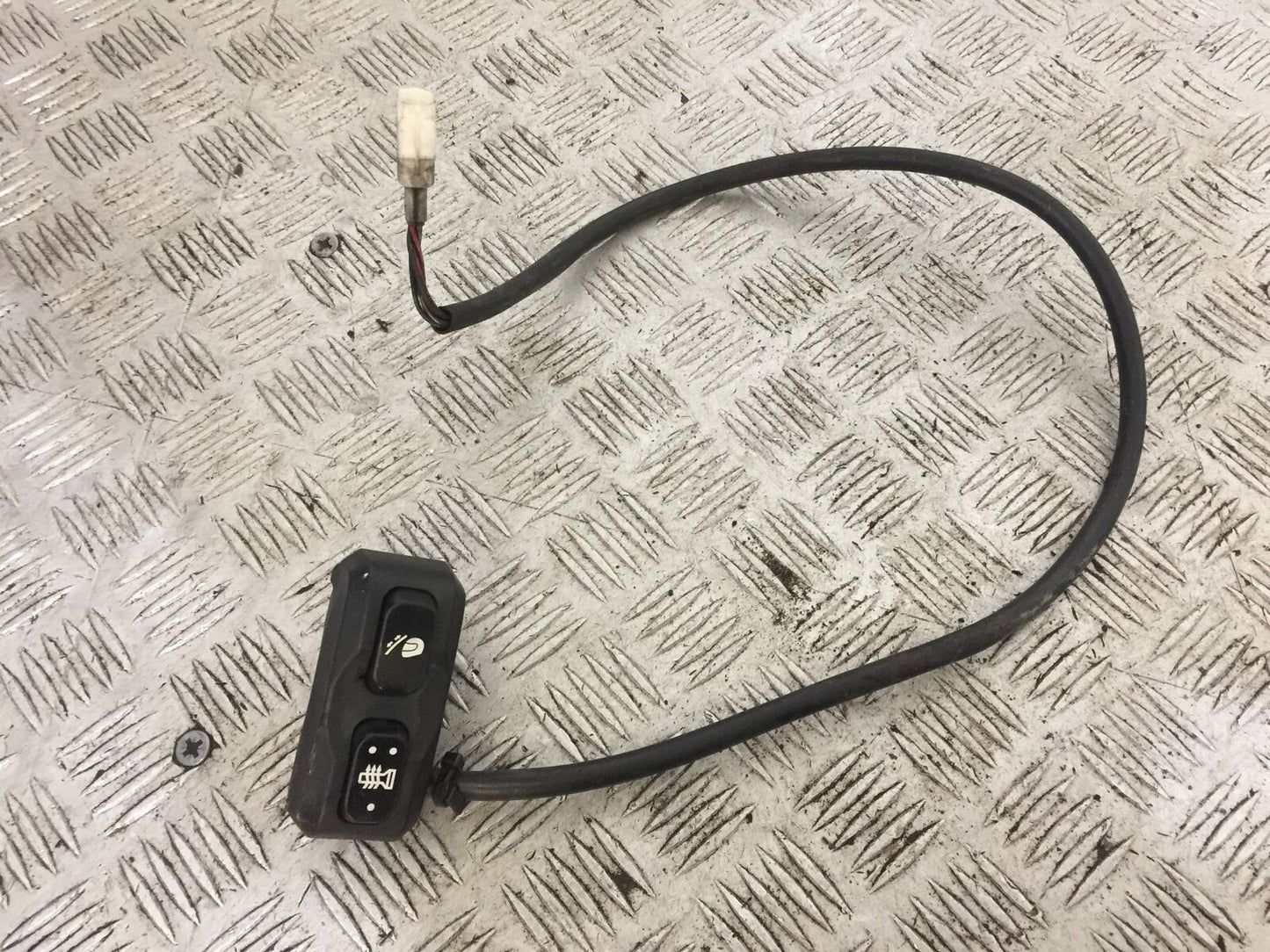 TRIUMPH TROPHY 1215 SE SCREEN SWITCH GEAR   2012-2017 (STOCK 740)