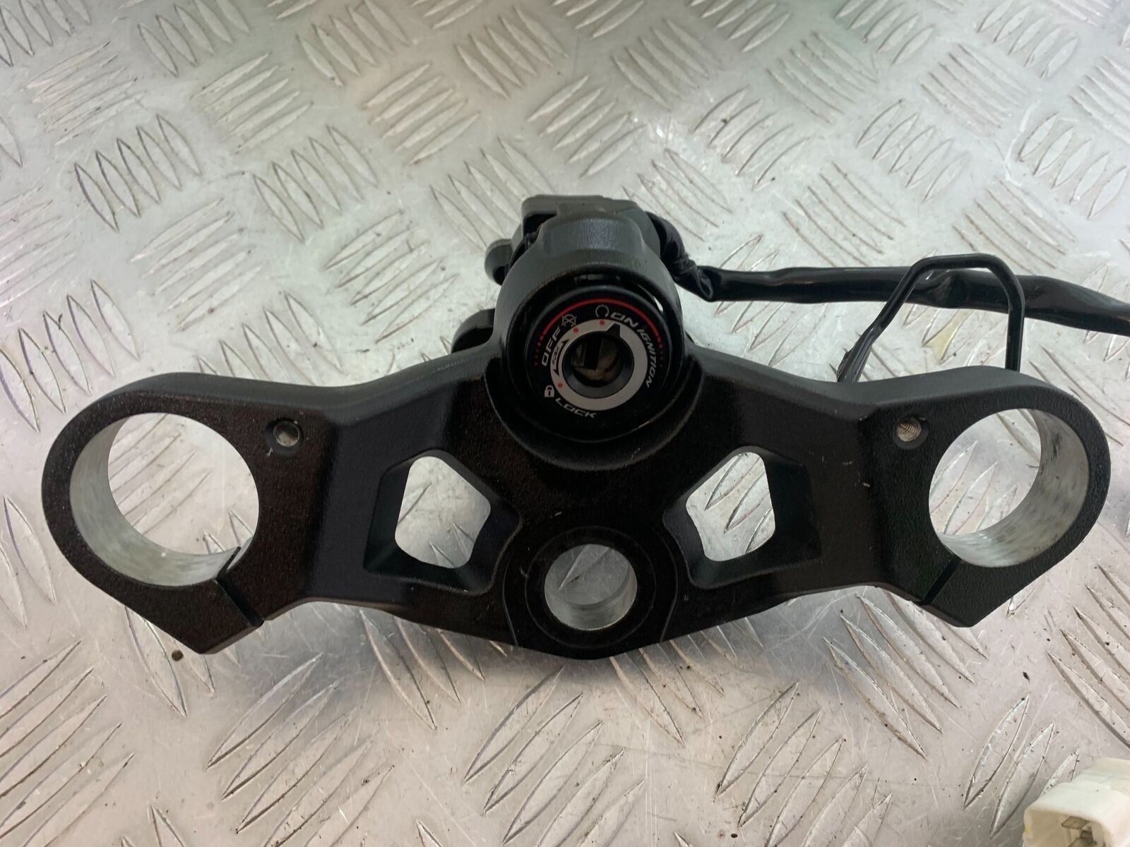 KAWASAKI NINJA 400 EX 400 TOP YOKE    YEAR 2024 (CMB 1075)