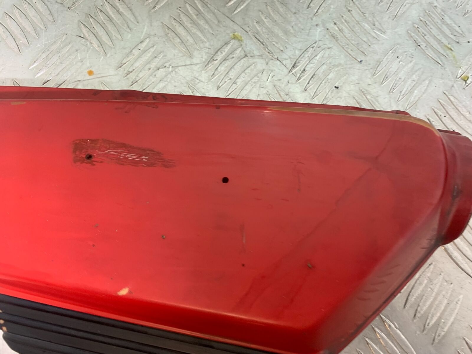 HONDA CX500 CX 500 RIGHT SEAT PANEL YEAR 1980 (CMB1131)