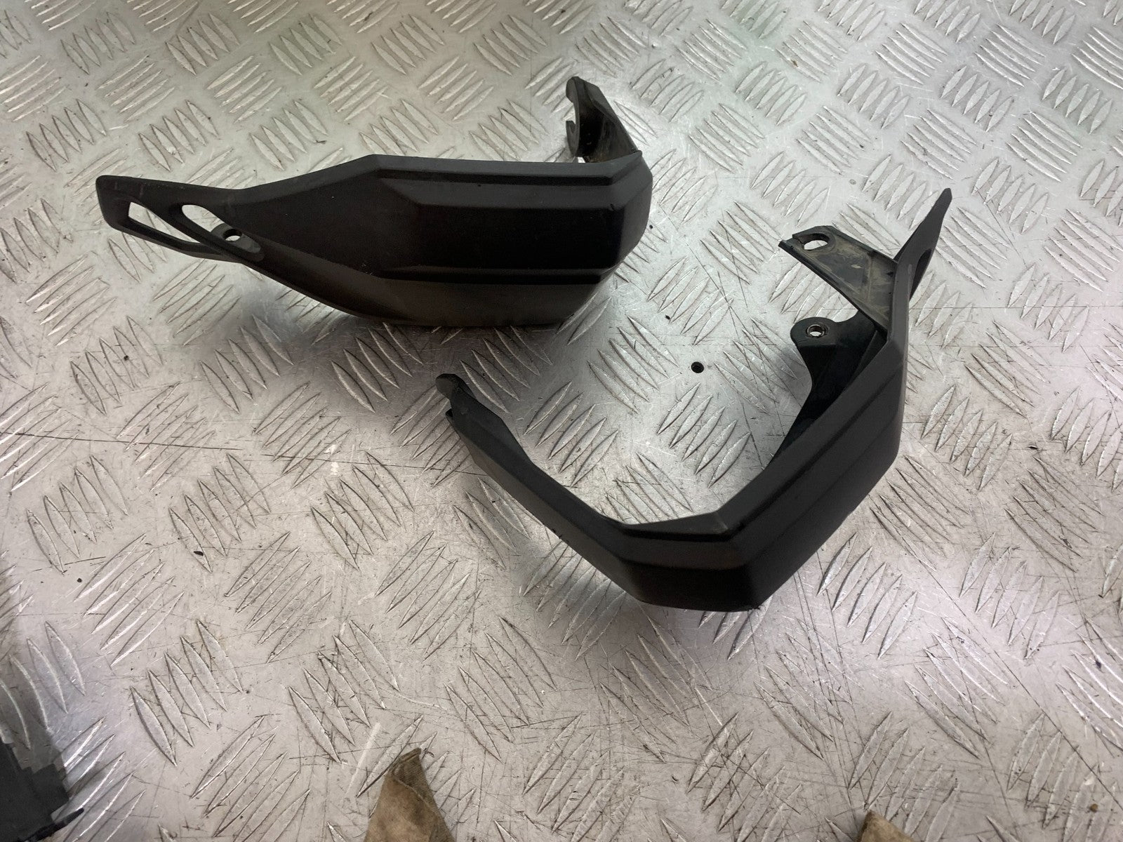 SUZUKI DL1000 V-STROM HANDGUARDS  YEAR 2014-2019 (CMB1325)