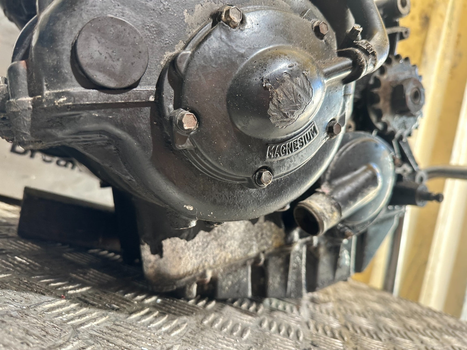 TRIUMPH T509 SPEED TRIPLE 885 ENGINE YEAR 1997-1998 (CMB1144)