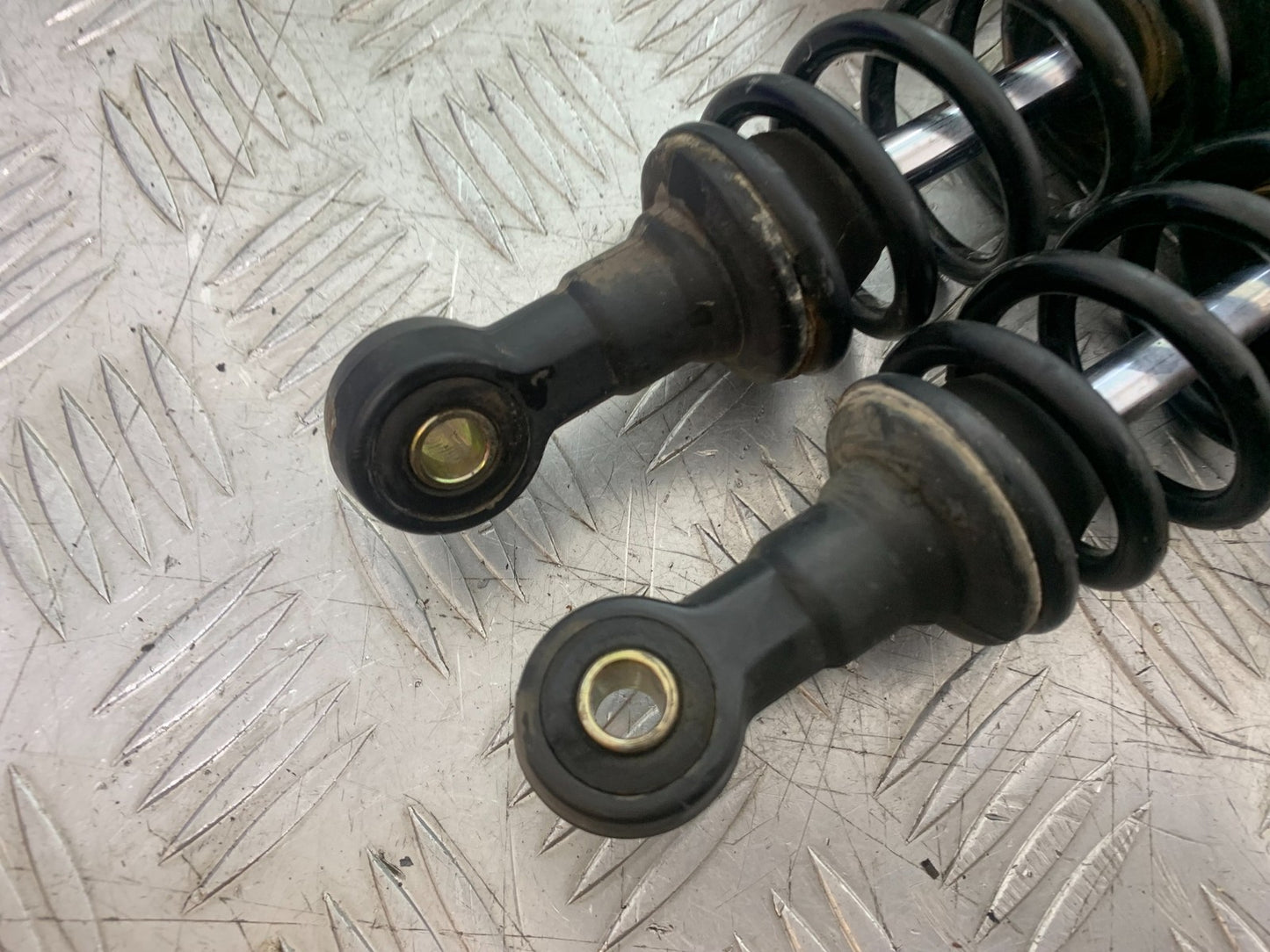 SINNIS HOODLUM 125 REAR SHOCKS  YEAR 2021-2025 (CMB1196)