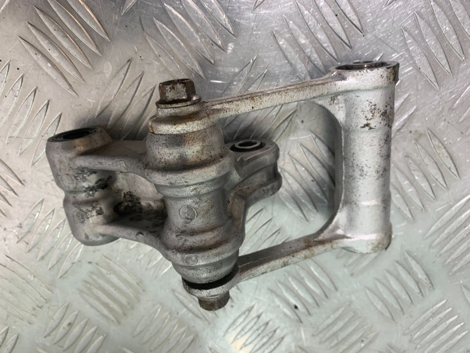 HONDA VFR400 VFR 400 NC21 REAR SHOCK LINKAGE  YEAR 1986-87 (CMB1043)