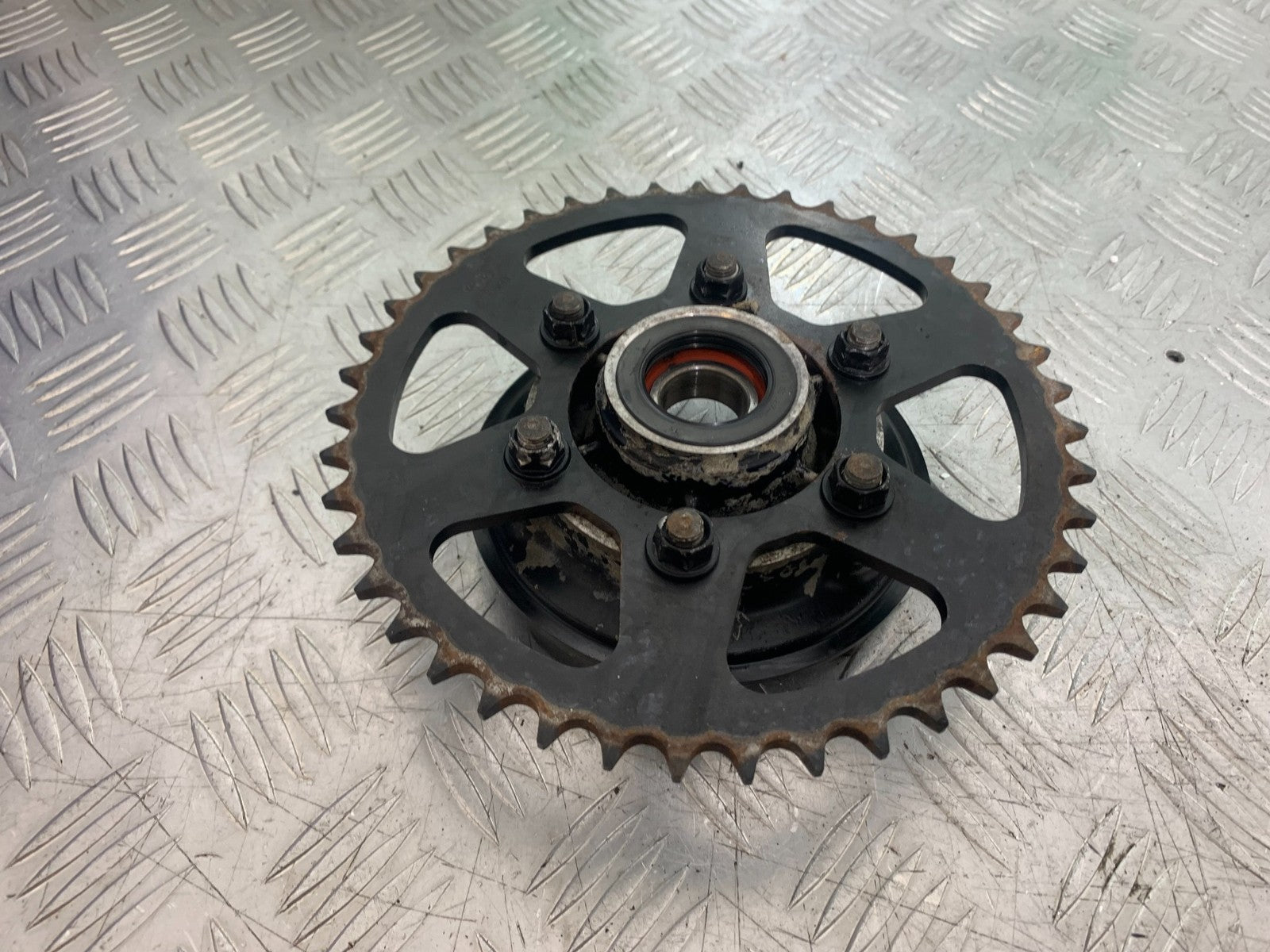 KAWASAKI Z750 Z 750 SPROCKET CARRIER  YEAR 2004-2006  (CMB1234)