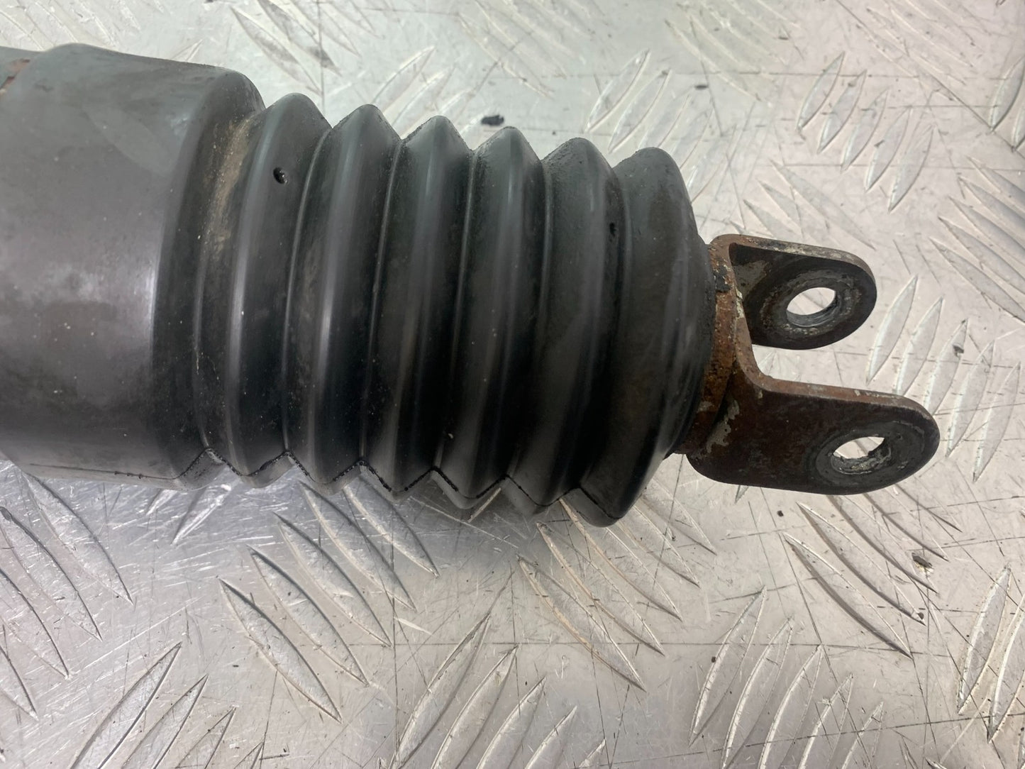 KAWASAKI GPZ600 GPZ 600 REAR SHOCK YEAR 1988-90 (CMB1258)
